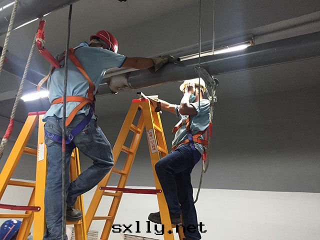 配管(guǎn)工程現(xiàn)场(chǎng)1