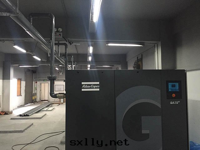 配管(guǎn)工程現(xiàn)场(chǎng)1